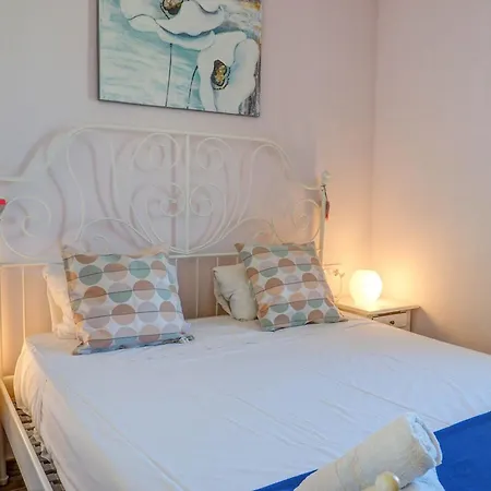 Seaside Cozy By Hello Homes Apartmán