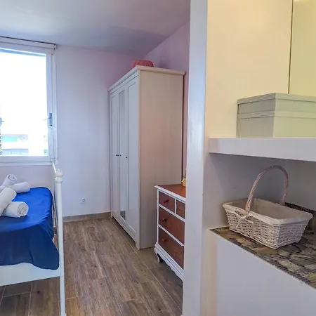 Seaside Cozy By Hello Homes *