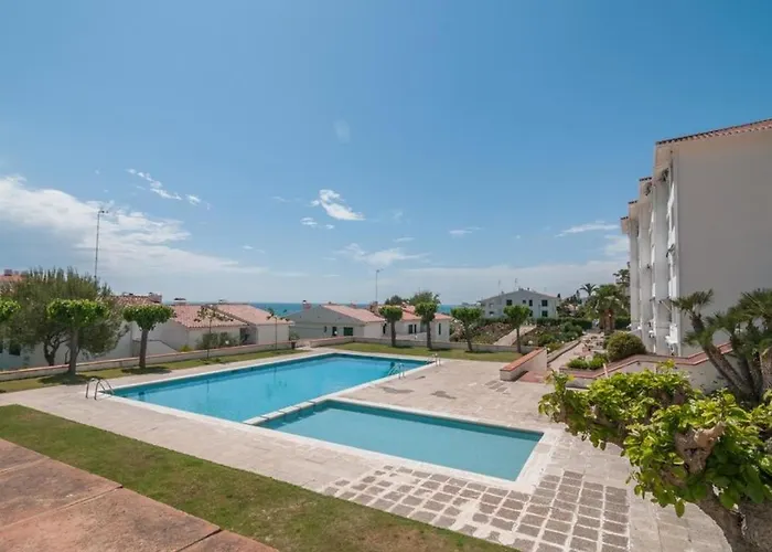 Seaside Cozy By Hello Homes * 锡切斯