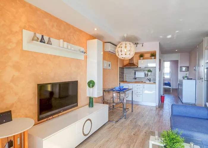 Appartamento Seaside Cozy By Hello Homes *