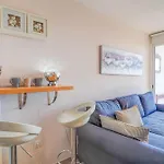 公寓 Seaside Cozy By Hello Homes 锡切斯